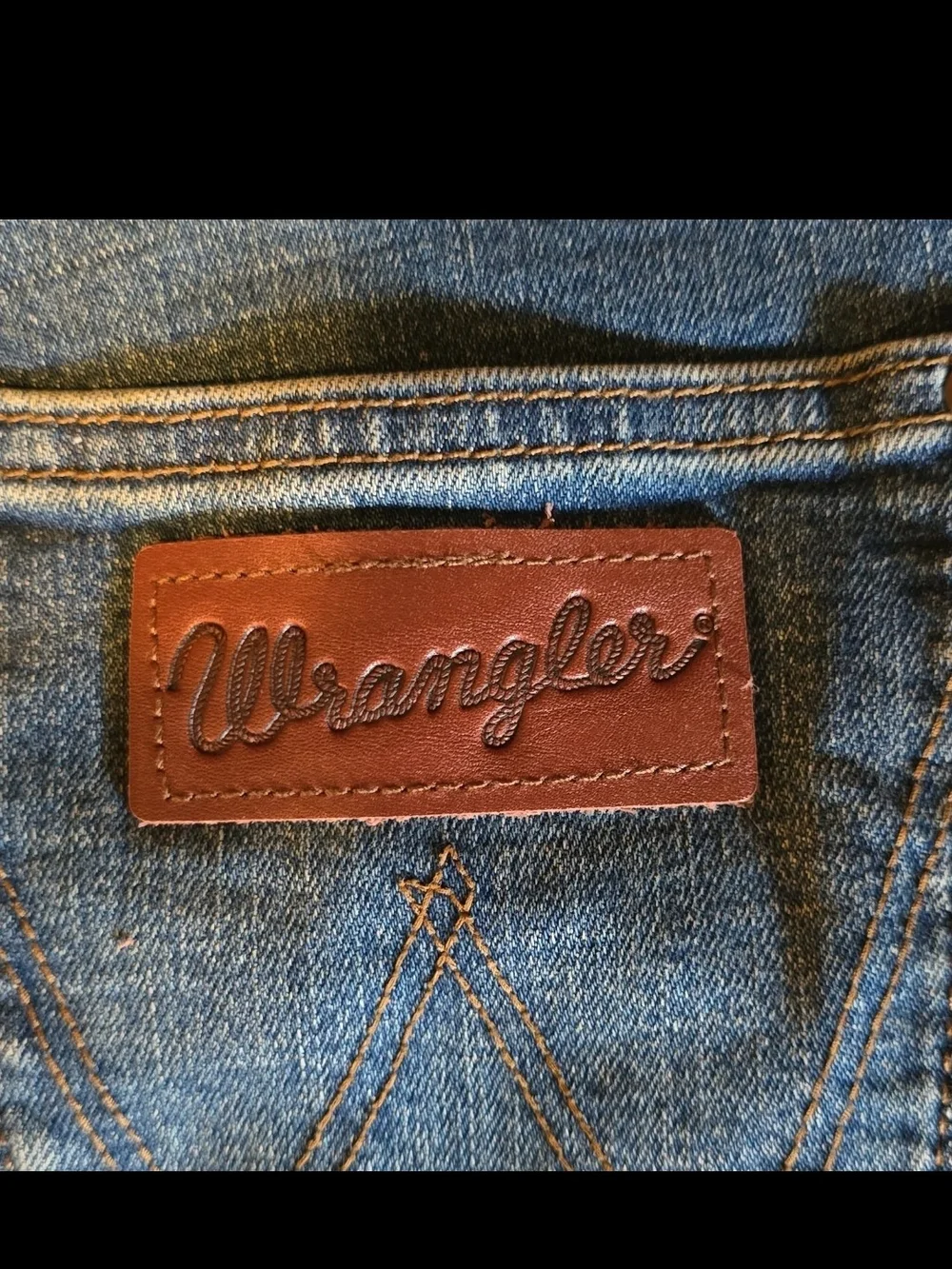 Wrangler Retro Bailey High-Rise Flare Jeans in Dark Blue Denim 26×30